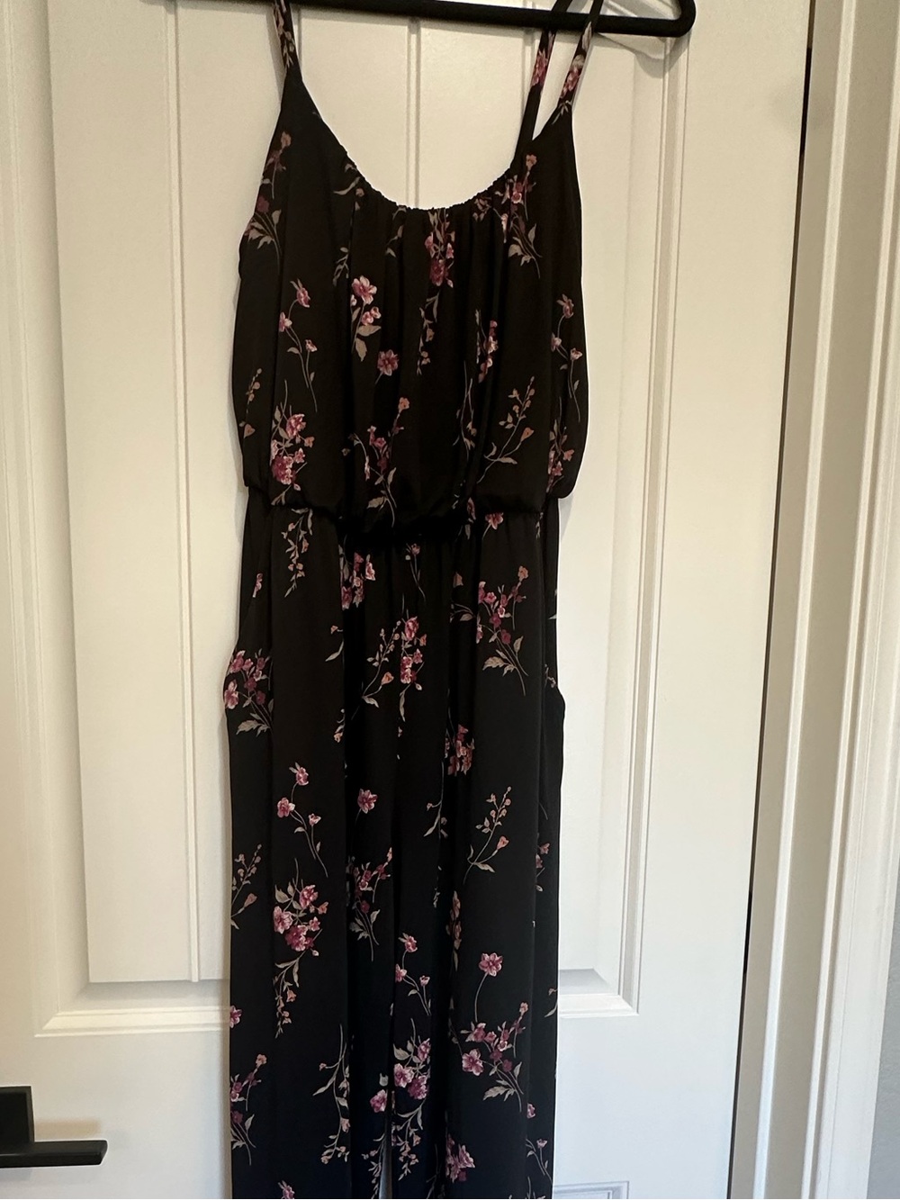Kaleigh Black Floral Spaghetti Strap Jumpsuit w/Pockets, Size Small